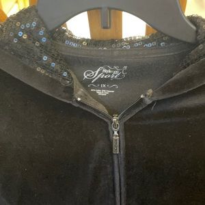 Black long sleeve hooded jacket so cute